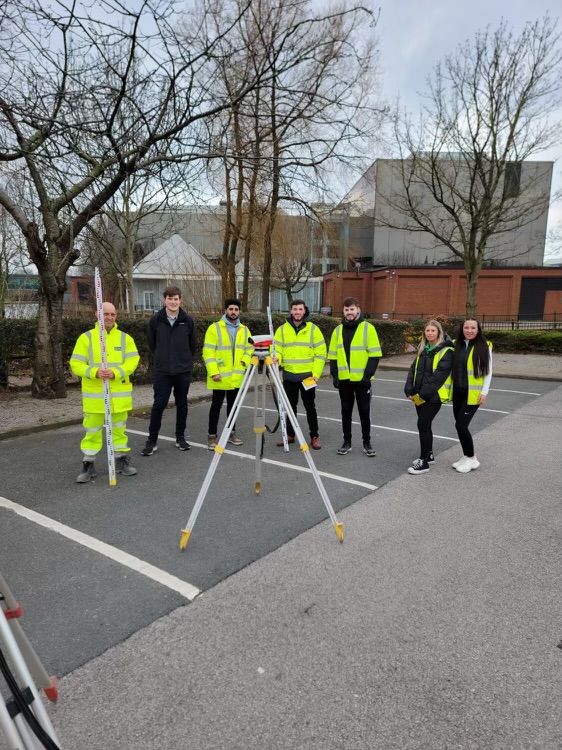 Our apprenticeship and graduate programme individuals had the incredible opportunity to accompany Hyton Asphalt to learn about leveling.